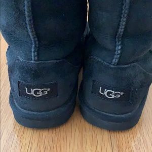 Girls black Ugg’s